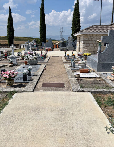 Cementerio de Robledillo de la Jara
