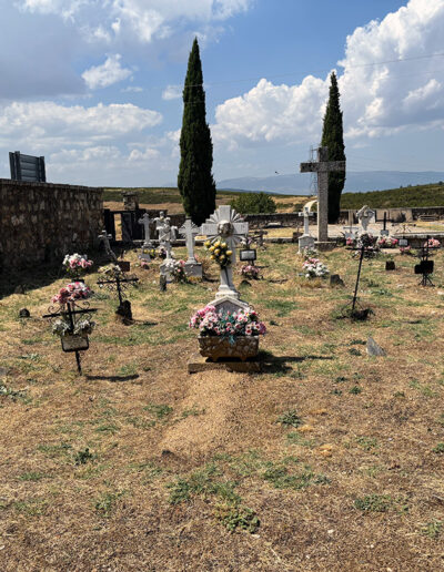 Cementerio de Robledillo de la Jara