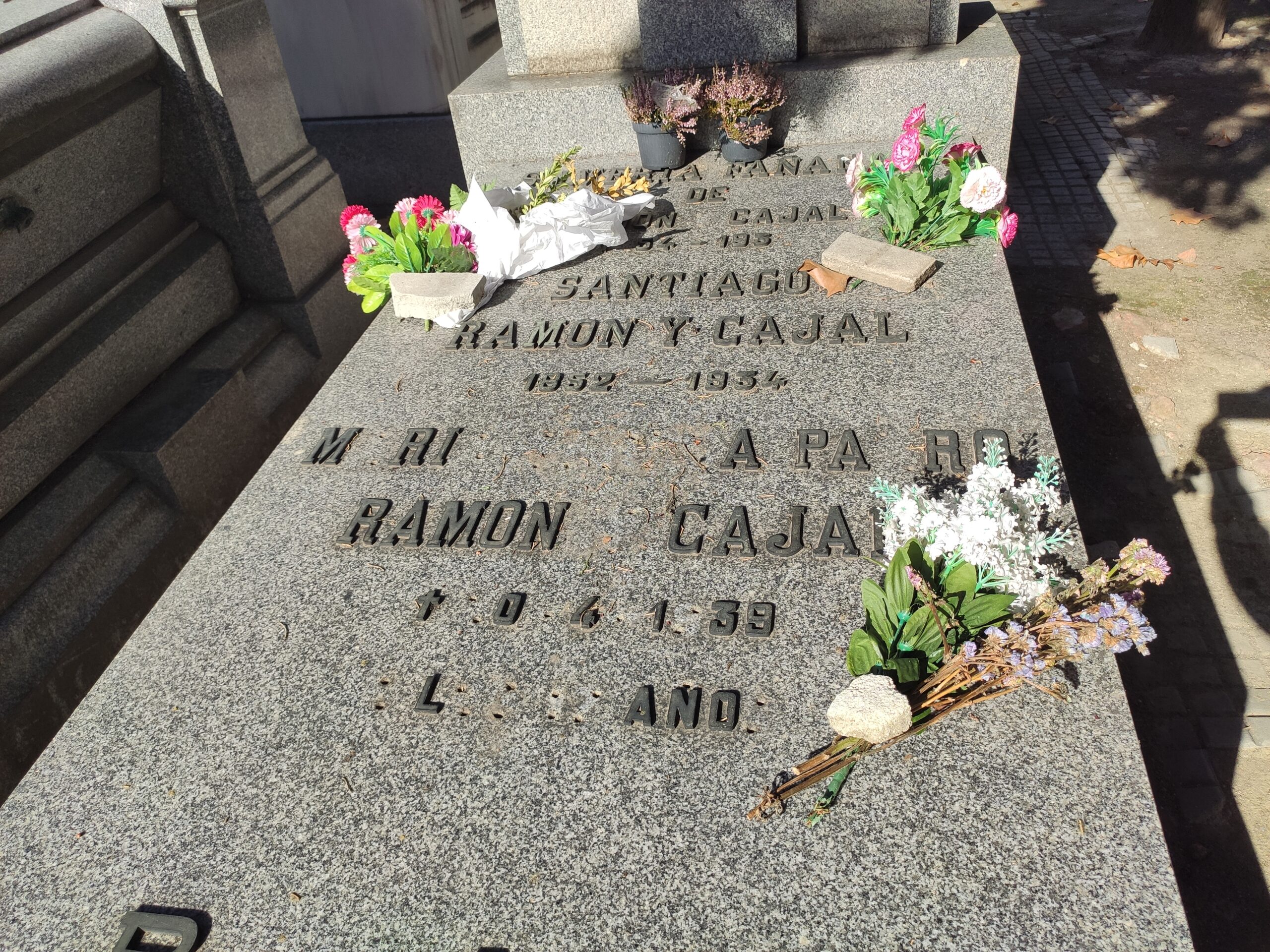 Tumba de Ramón y Cajal